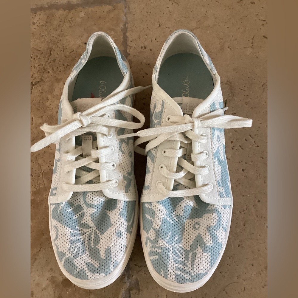 NWOB-Women's OluKai® Pehuea Lī Sneakers-SZ 7